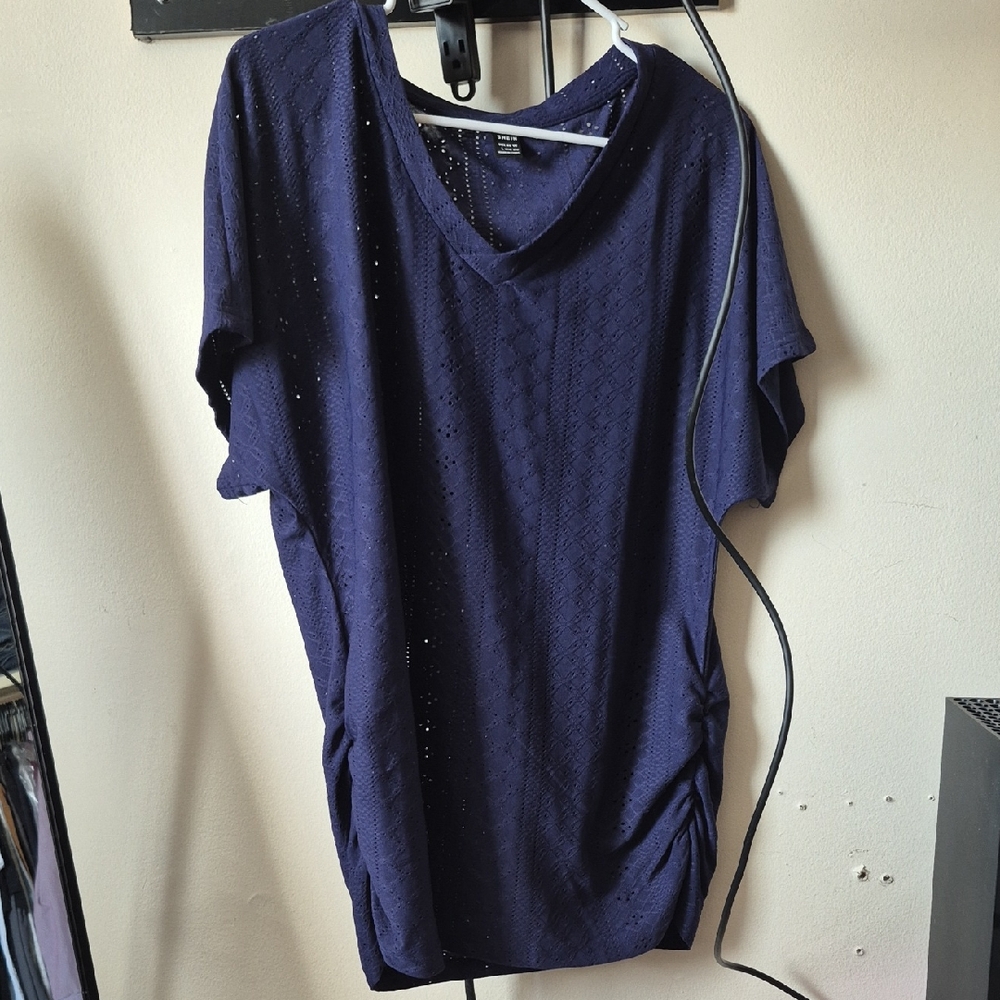 SHEIN Navy Short Sleeve V-Neck Tunic Top
